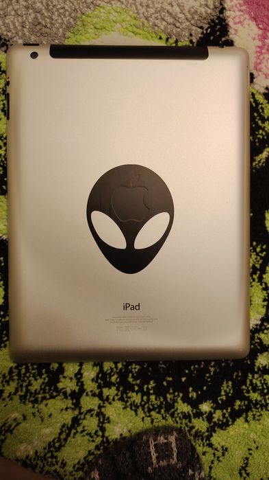 Продам ipad 4 в хорошем состоянии