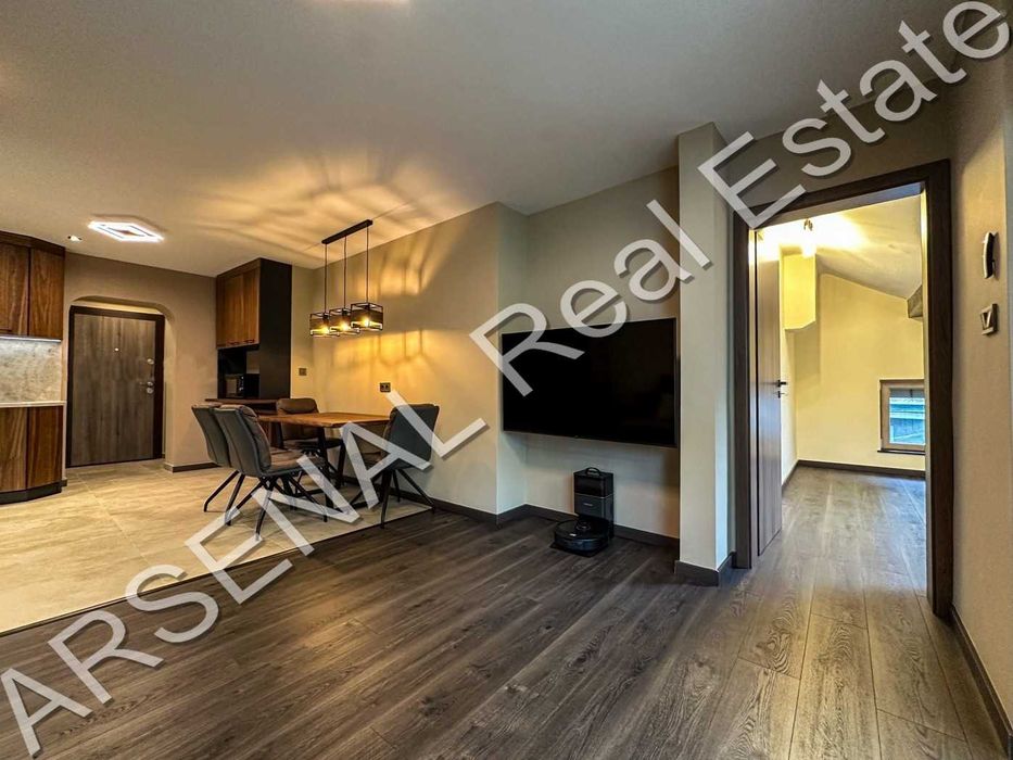 Дава се под наем Четиристаен апартамент в София, Изток - 109 кв.м за 1346.4 € - Снимка #2