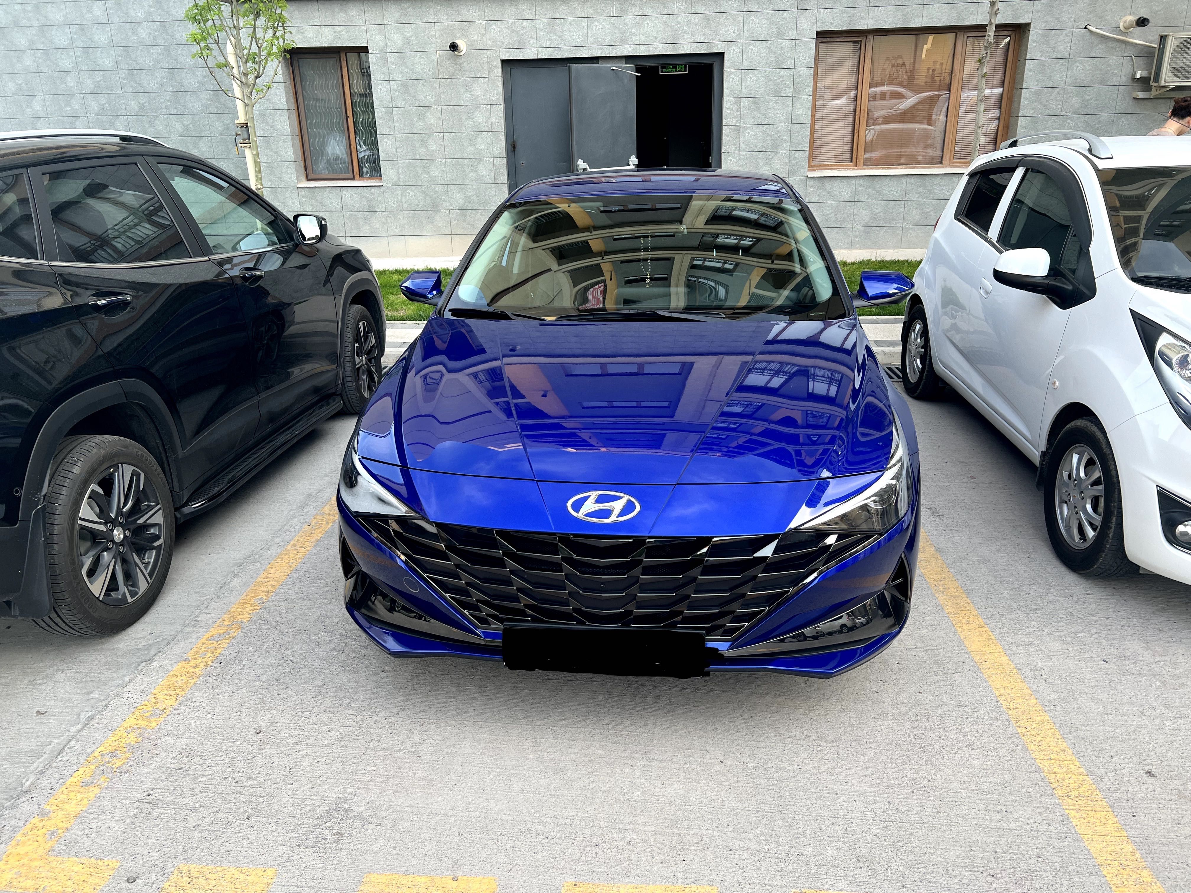 Hyundai Elantra 2022