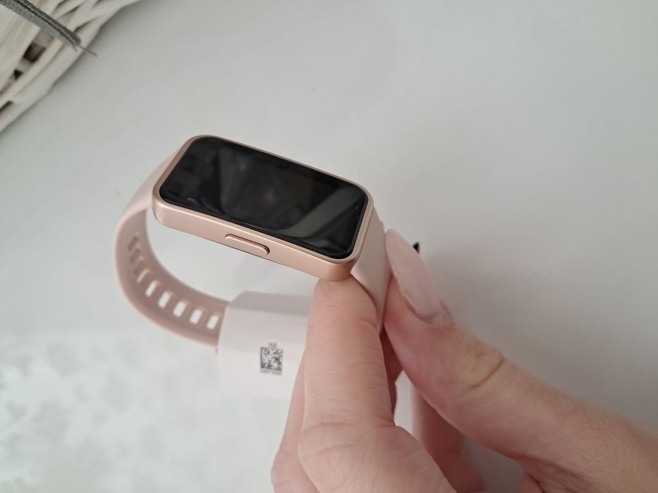 Смарт Гривна Huawei Band 8