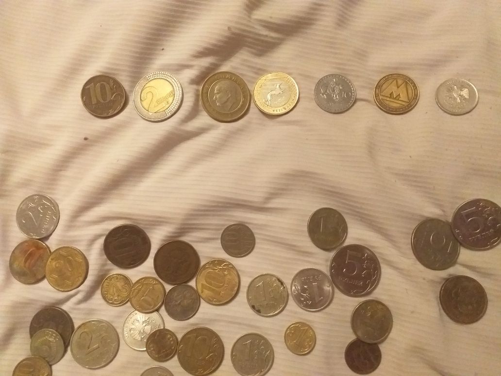 Продам Монеты старые