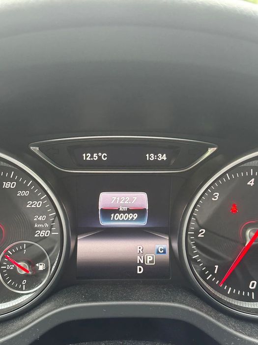 Mercedes-Benz GLA Mercedes-Benz GLA 200d 4MATIC