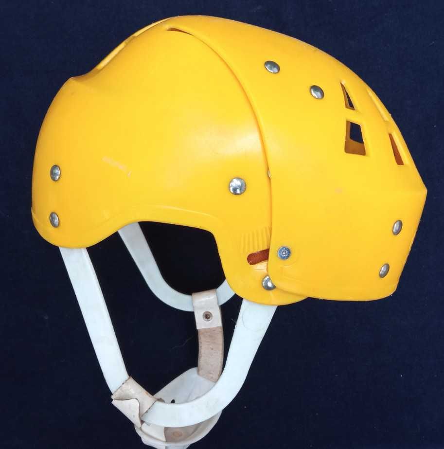 Хоккейный шлем "Salvo". Сделано в СССР