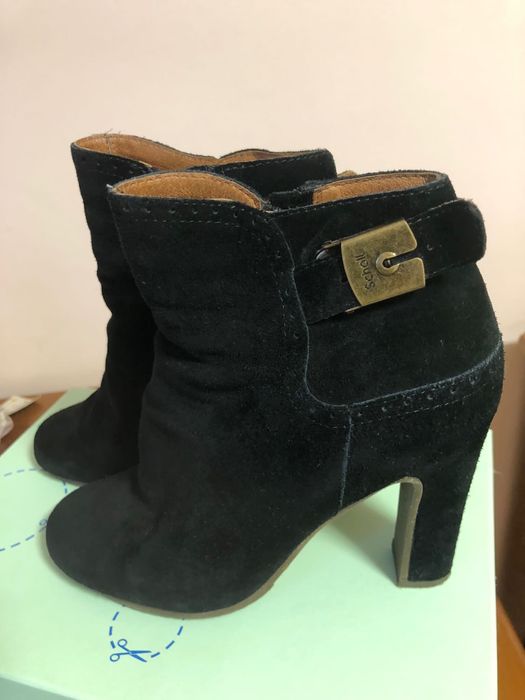 Ghete cu toc (Scholl)