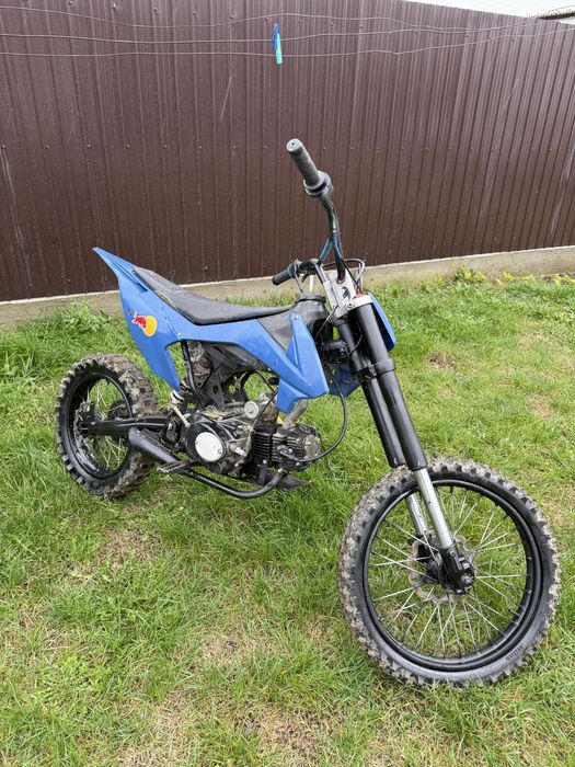 Vând/schimb cu diverse motocross 110 cc 4 trepte în stare perfectă