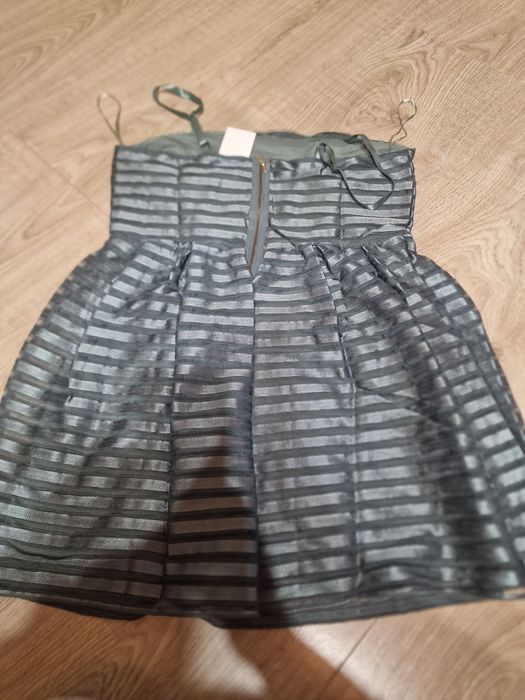 Рокля с презрамки