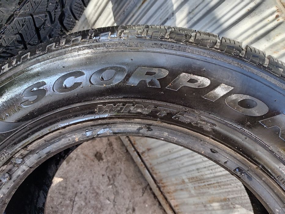 4 броя гуми Пирели Скорпион 235/65/17