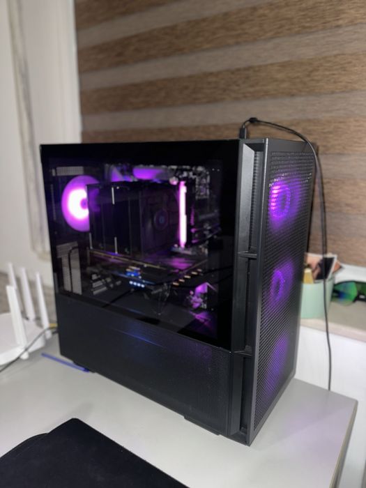 Компютър + Периферия Ryzen 7 5800x3d RX 7800XT 16GB