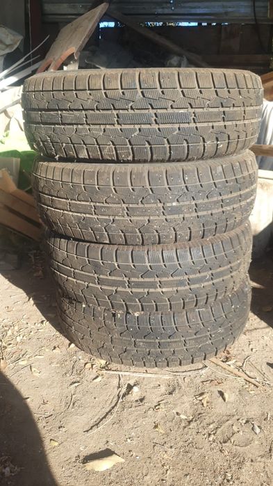 Продам зимние шины