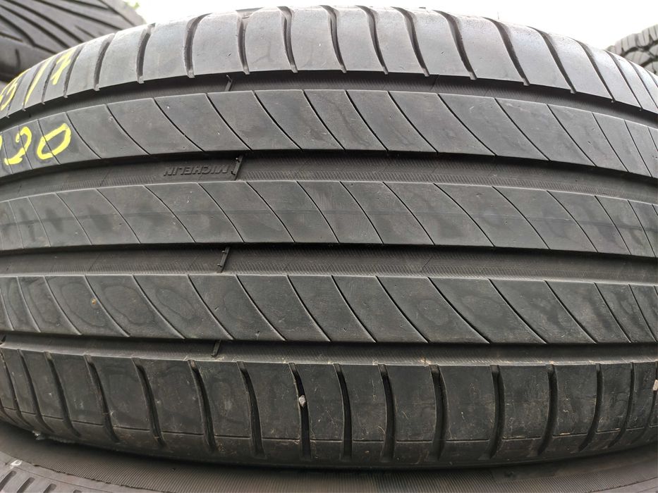 2бр Летни гуми 235 55 17 - Michelin