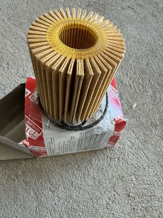 Продам масленный фильтр на камри 35 европа оригинал