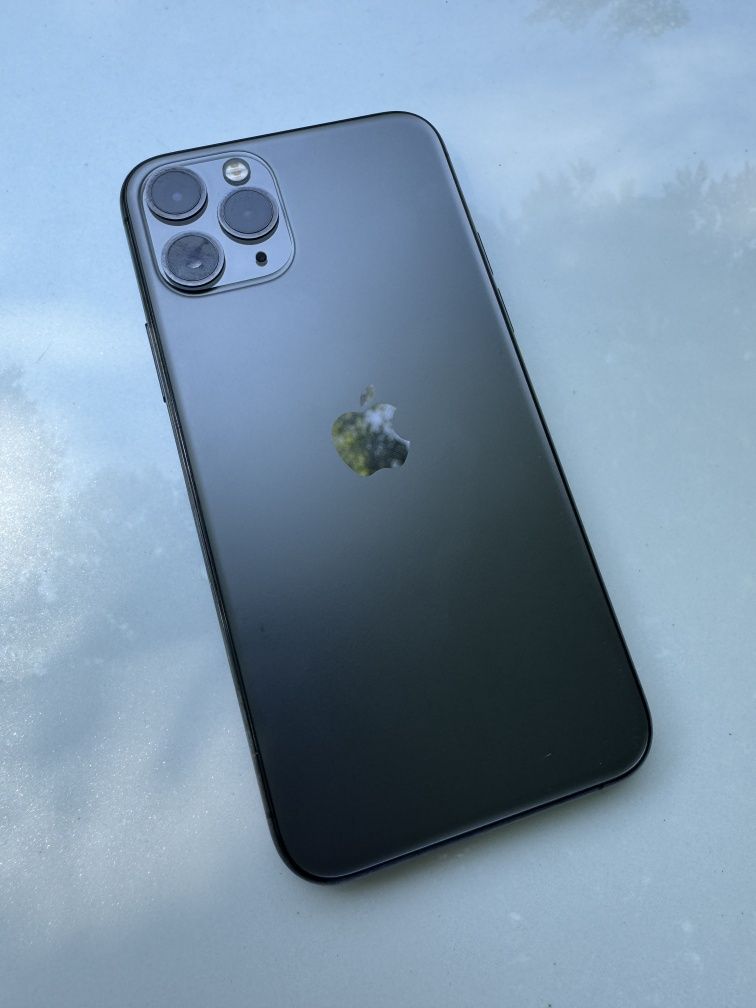 iPhone 11 pro 256 Grey Sotiladi !!!
