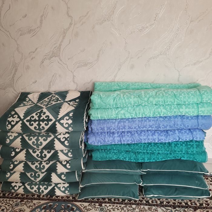 Көрпе төсек сатылады тез арада