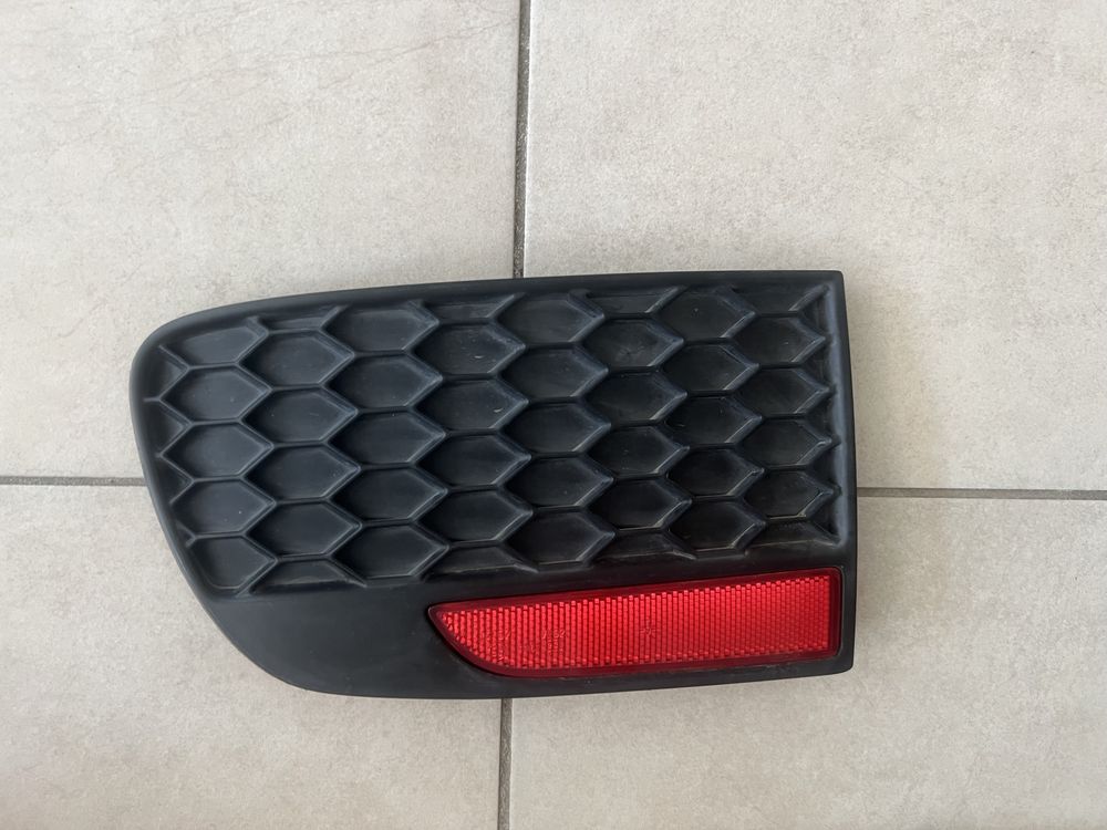 Рефлектор за лява задна броня за FIAT Punto 1999 - 2005