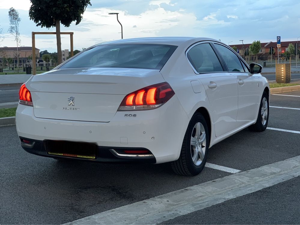 PEUGEOT 508 Hybrid 4X4