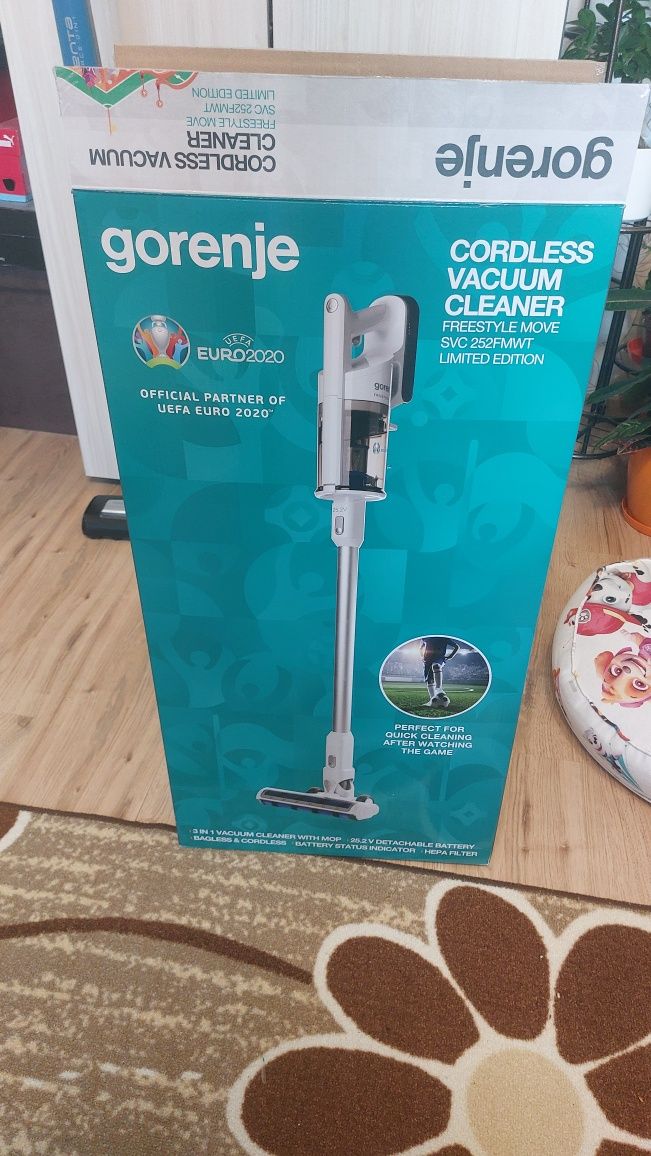 Права вертикална прахосмукачка Gorenje