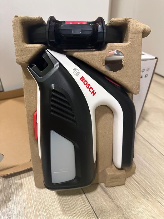 Bosch GlasVac уред за почистване на прозорци