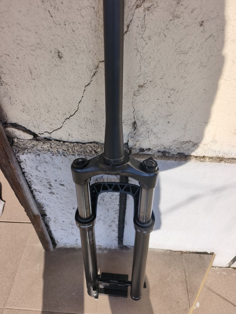 НОВА Вилка RockShox RECON SILVER RL Remote Solo Air 29" 100мм 15x110