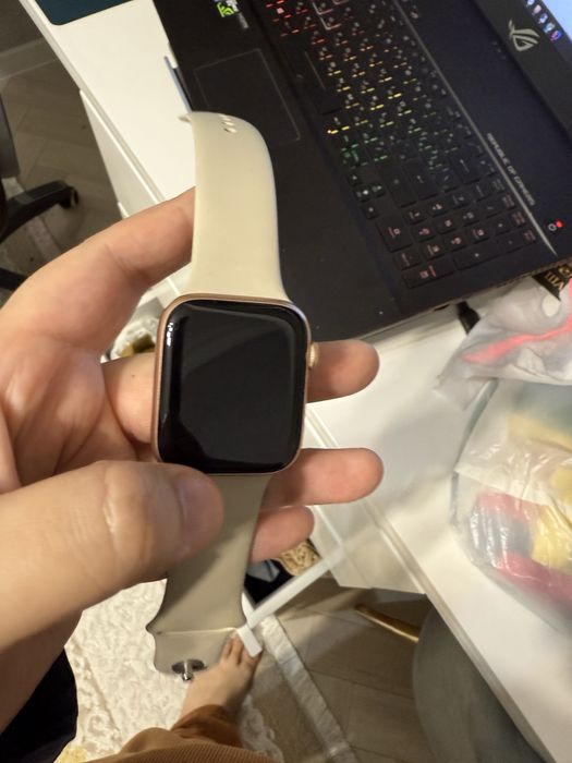 Apple watch SE 44mm alum