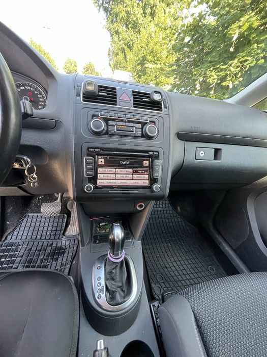Vand Vw Touran 2.0 tdi  2010