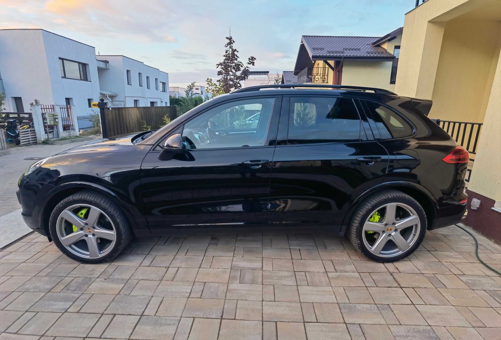 Porsche Cayenne E-Hybrid Tiptronic S Platinum Edition Plug-in V6