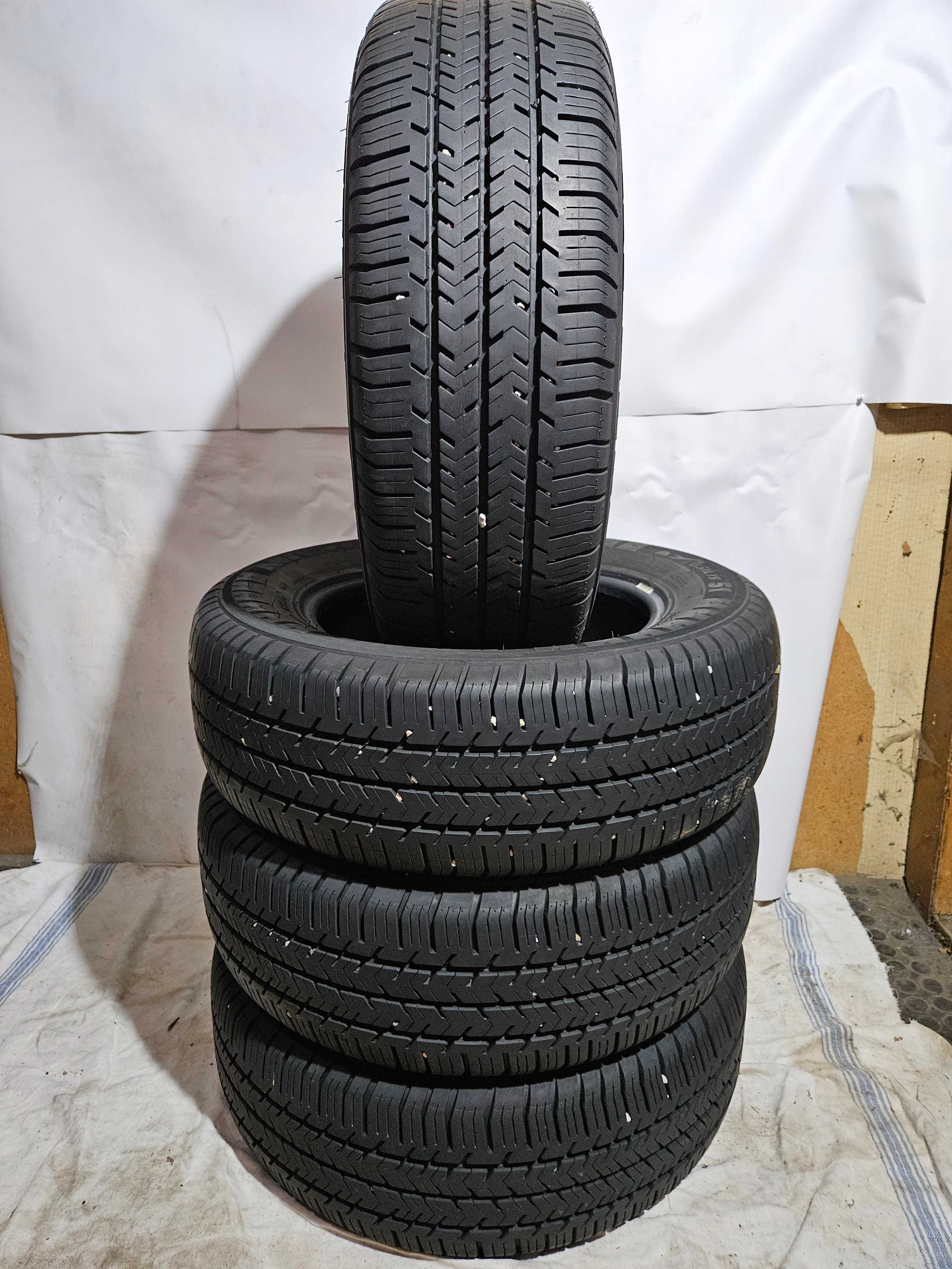 4бр 215/65/16С MICHELIN 9мм грайфер дот:22г безплатен монтаж