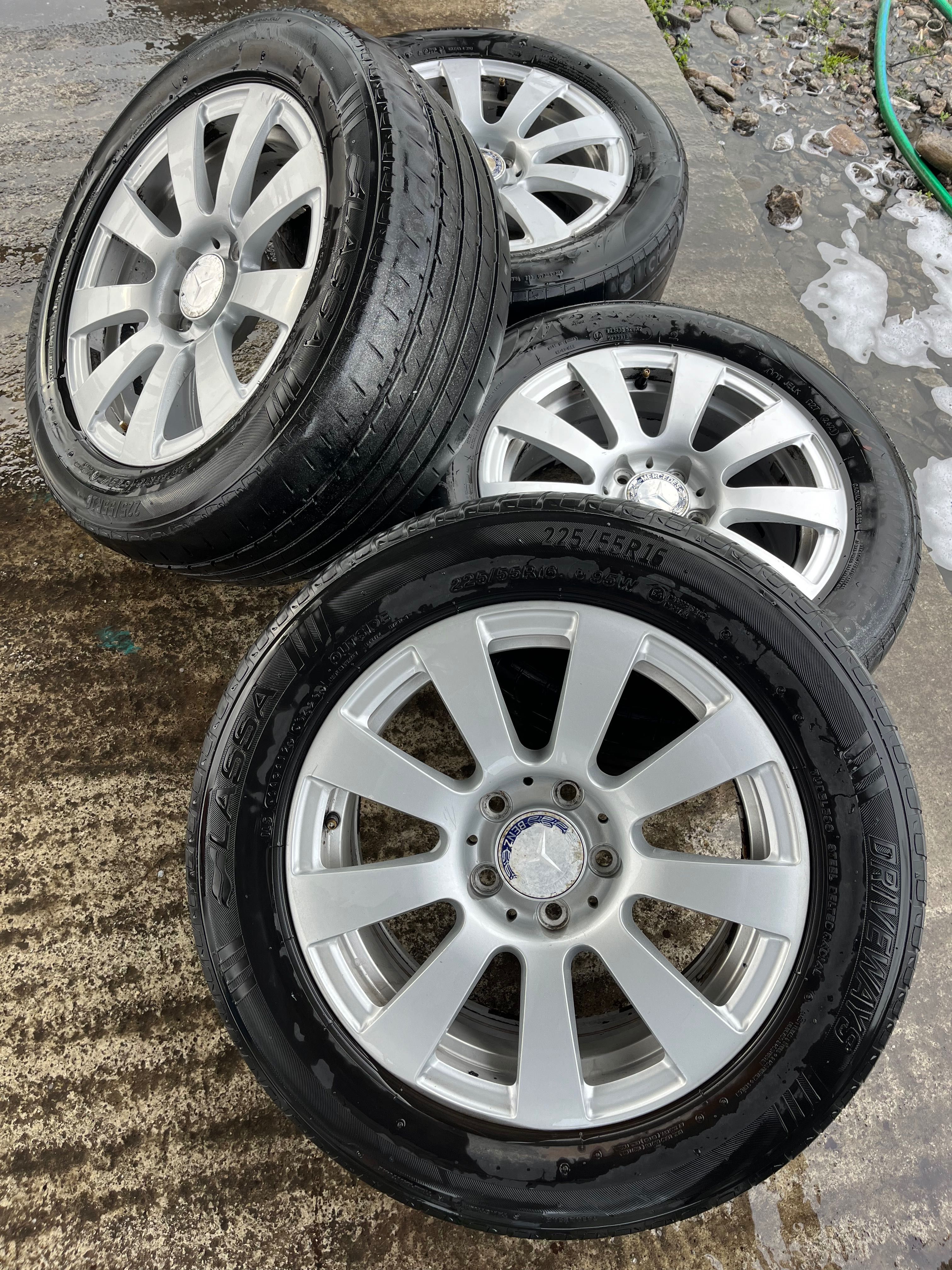 Гуми с джанти за Мерцедес 225/55/16