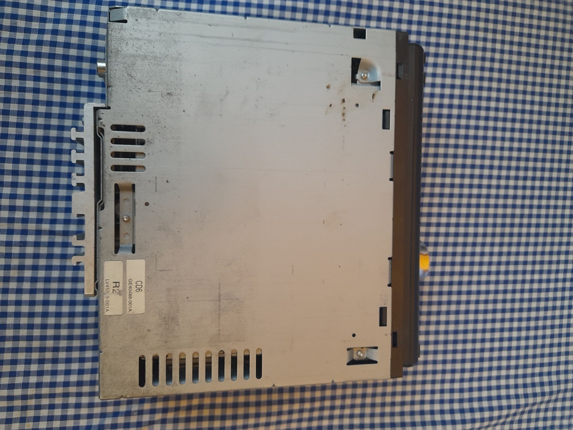 JVC KD-R401 радио за кола