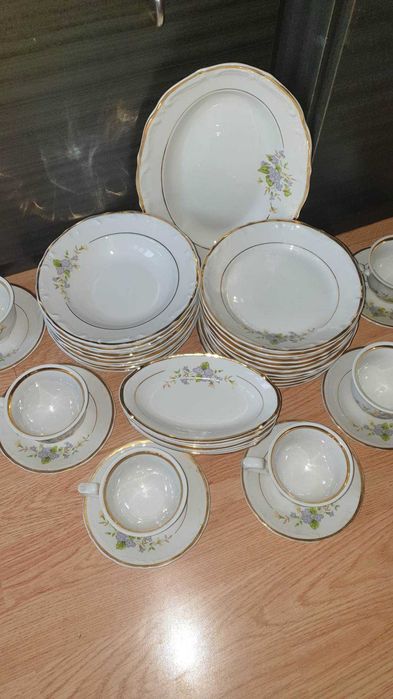 Ретро порцеланов сервиз