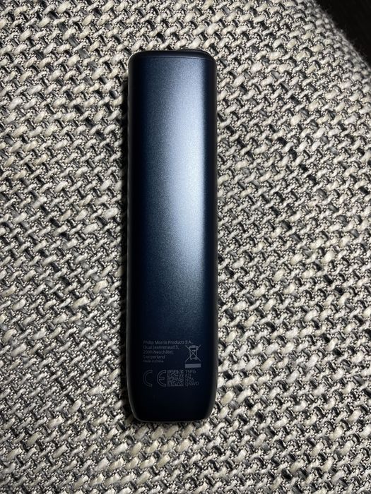 iqos iluma one dark blue