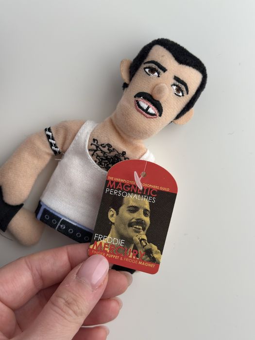 Магнитна мъпет-кукла за пръст Фреди Меркюри и Чарли Чаплин