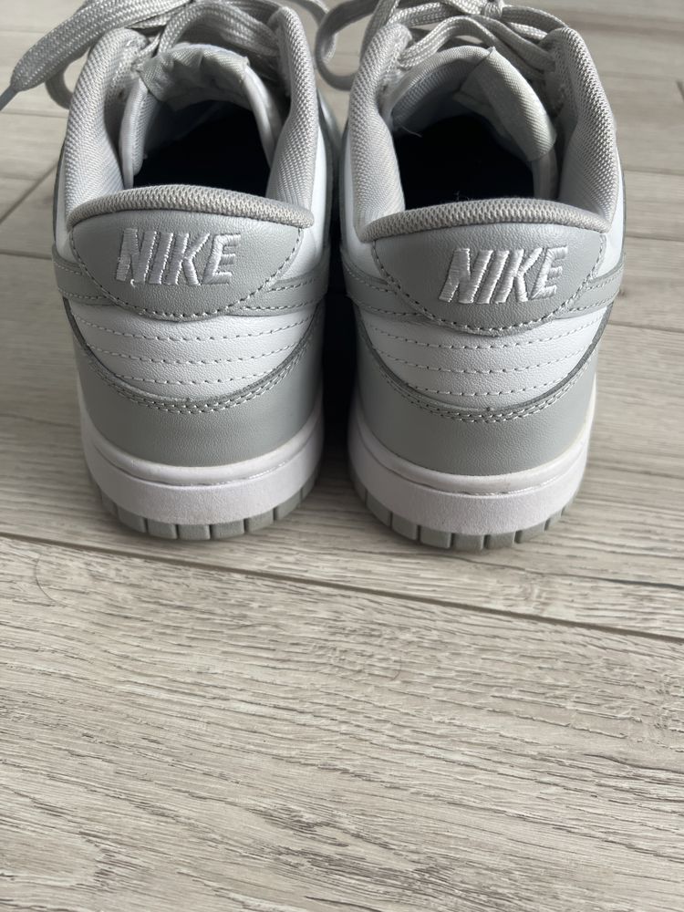 Nike dunk low grey fog