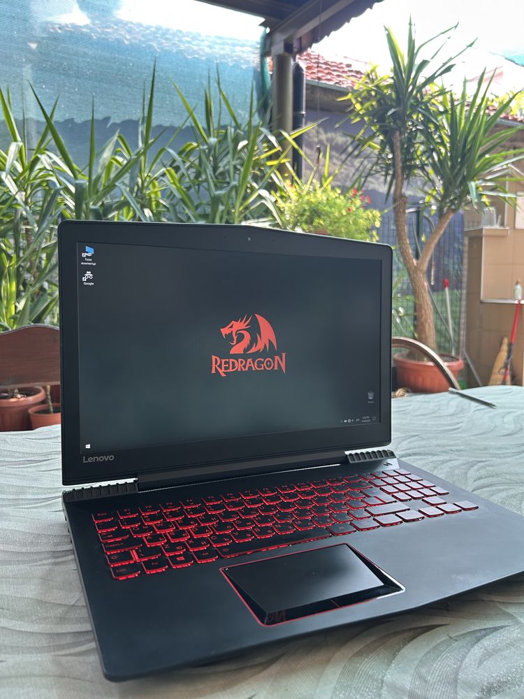 Лаптоп Lenovo Y520