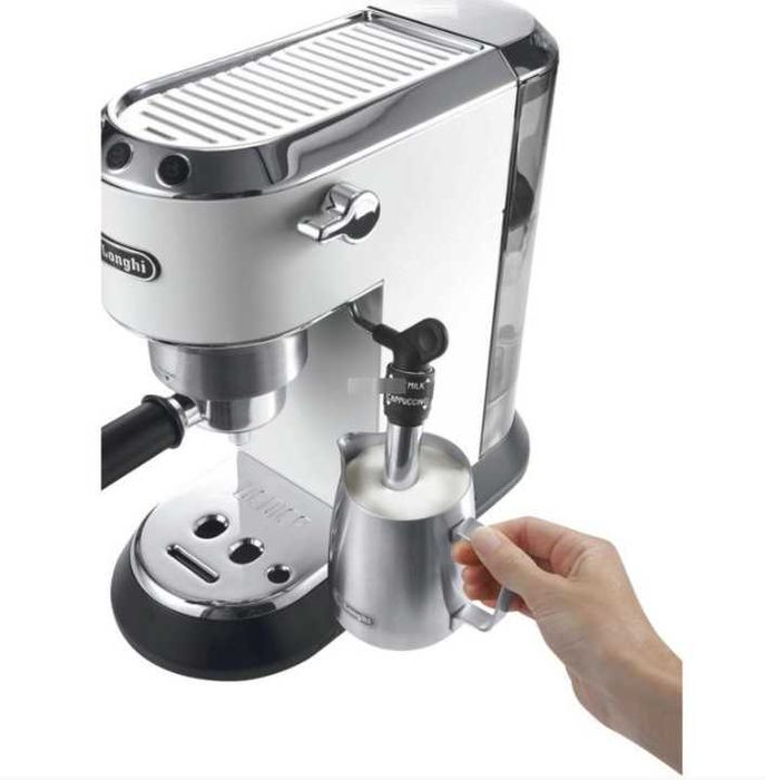Кафемашина Delonghi EC 685 Dedica white