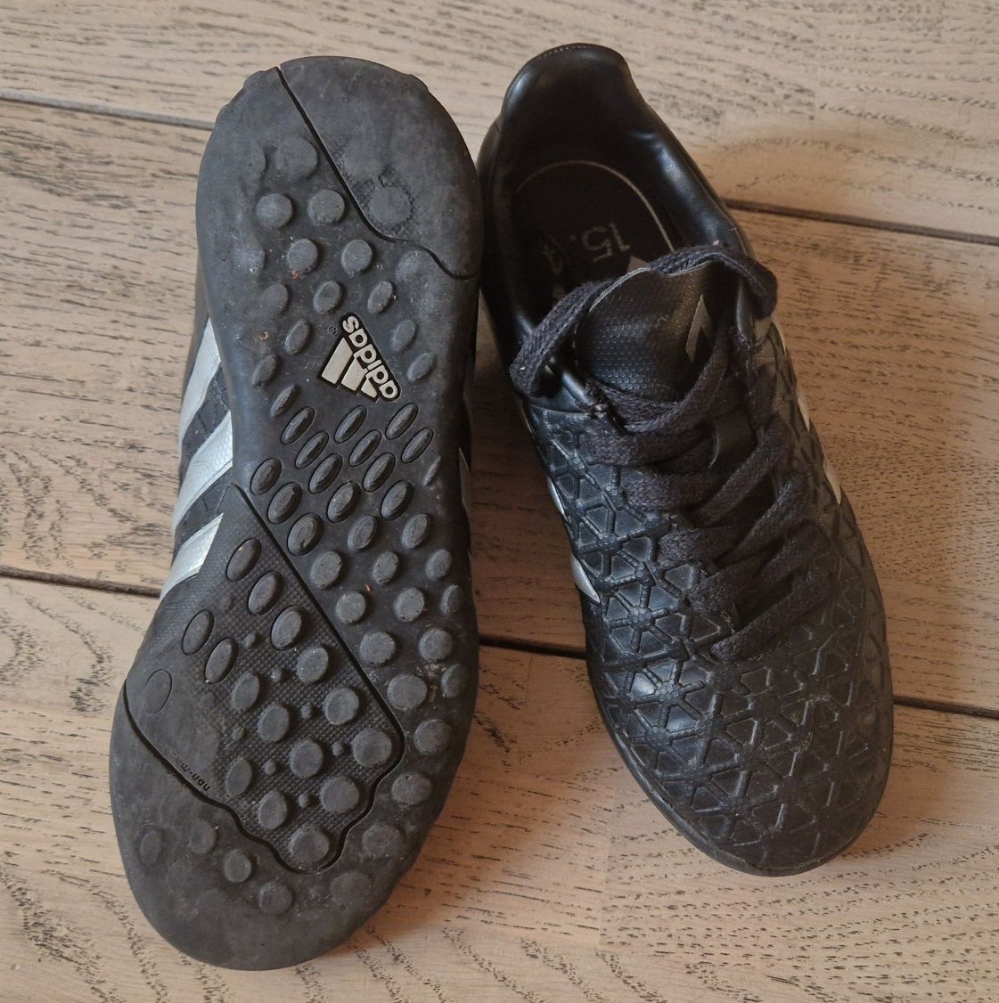 Футболни обувки Adidas, стоножки, номер 33