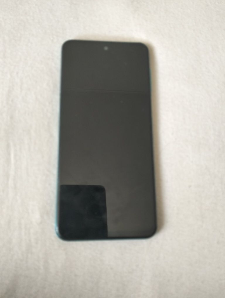 Vând telefon utilizat