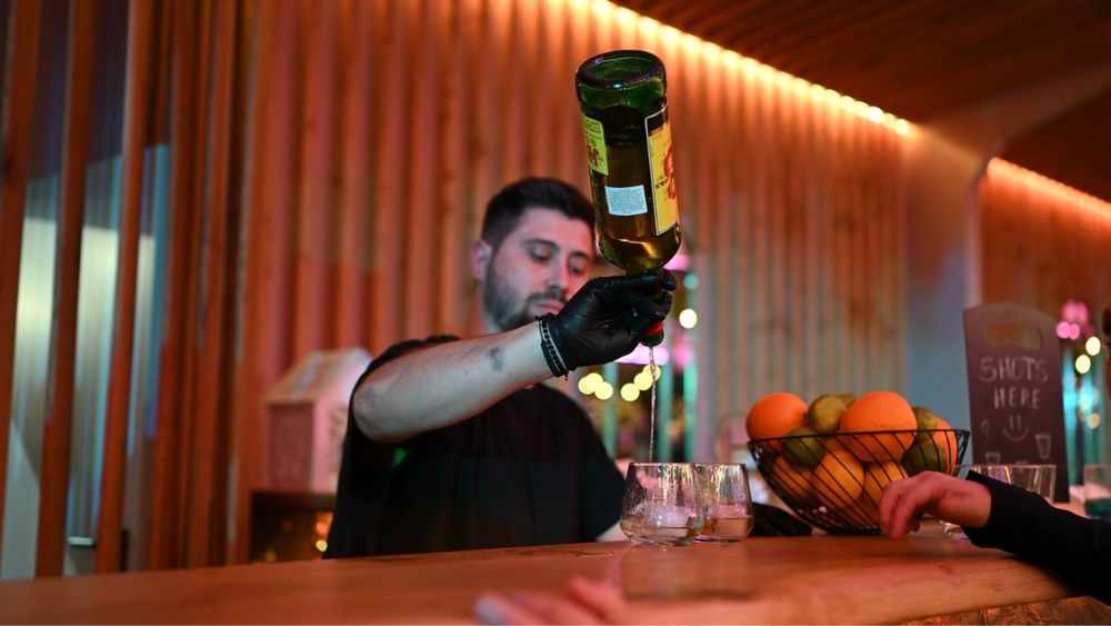 Cocktail bar / Barman evenimente / bar mobil