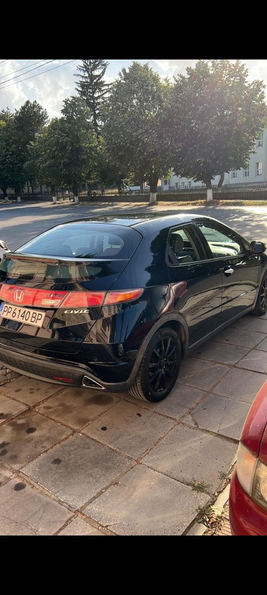 Продавам Honda Civic 2.2