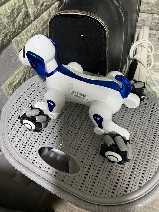Робот собака игрушка