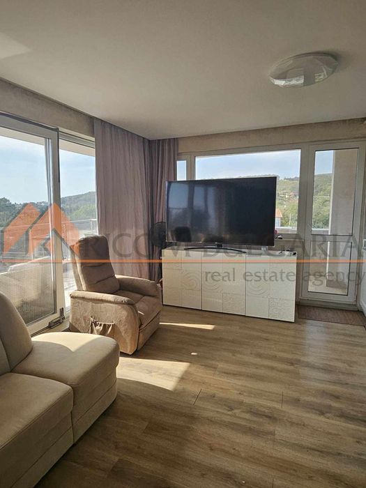 Продава се Къща в Варна, м-т Траката - 320 кв.м за 1297 €/кв.м - Снимка #2