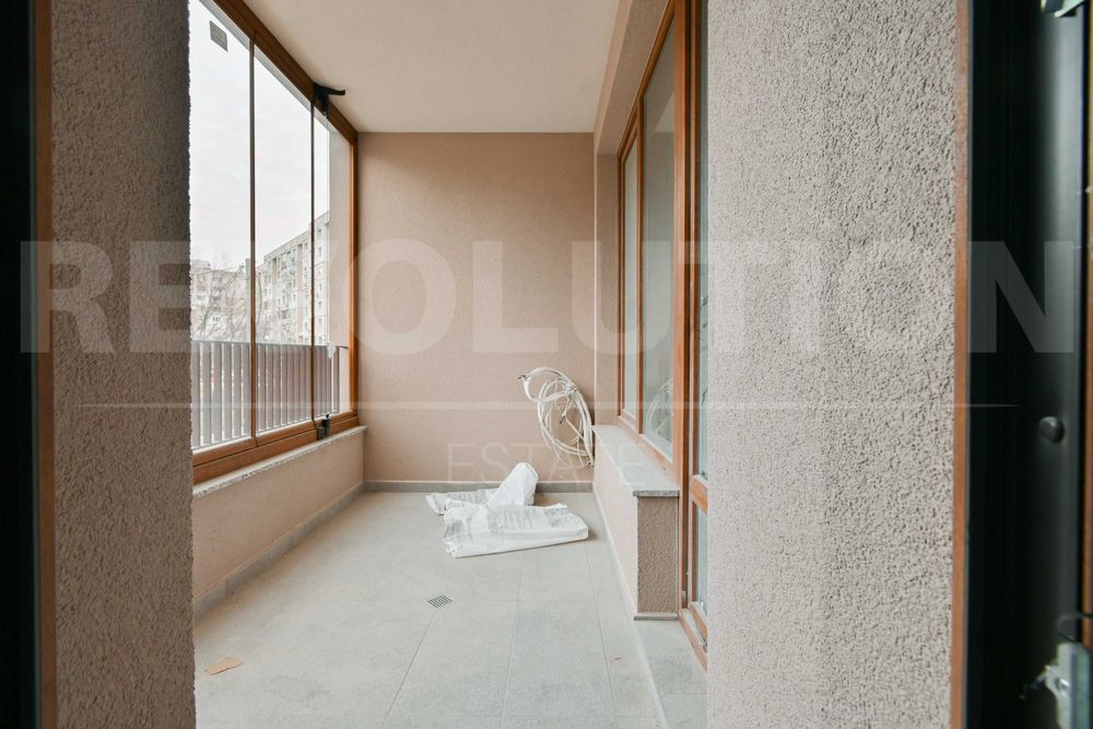 Продава се Тристаен апартамент в София, Надежда 2 - 95 кв.м за 2200 €/кв.м - Снимка #9