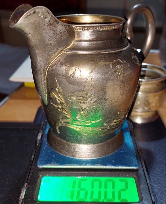 Антикварные Молочник. Серебро 84 пробы. Вес 160 грамм.