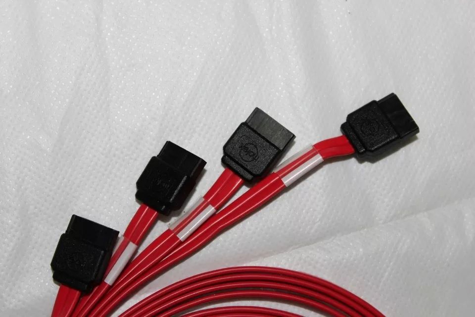 Cablu MiniSAS 36 pinSATA x4 7pin 6Gb/s 50cm