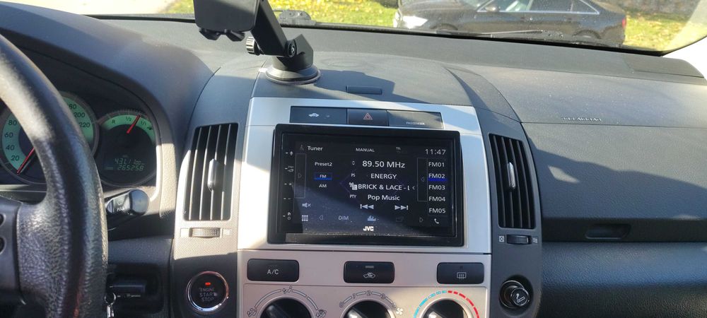 Продавам Toyota Corolla verso