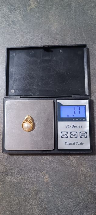 Золотой кулон 750 проба .Европа