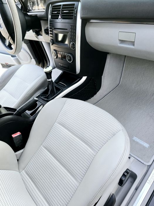 Urgent pret scazut Mercedes B class  impecabil ,diesel consum mic