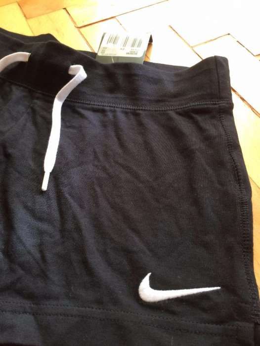 Nou! Sort Nike Original Dama bumbac