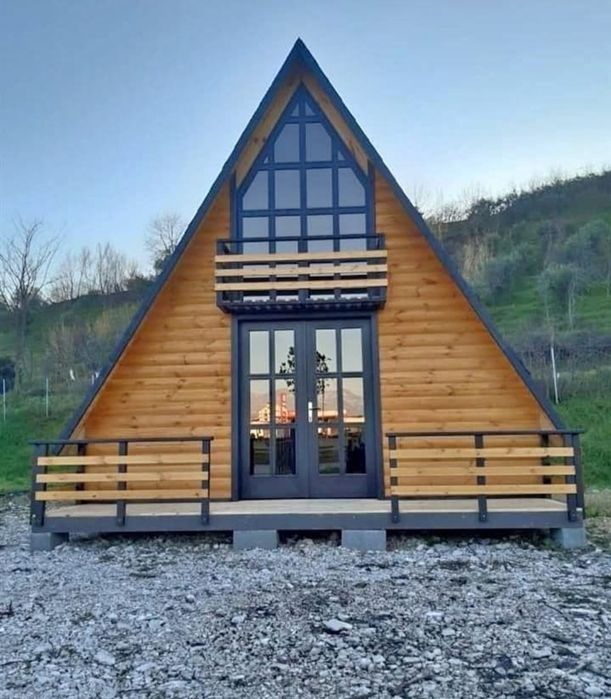 Doriți o casa din lemn, o cabana, un foișor sau o casuta de vacanta,,,