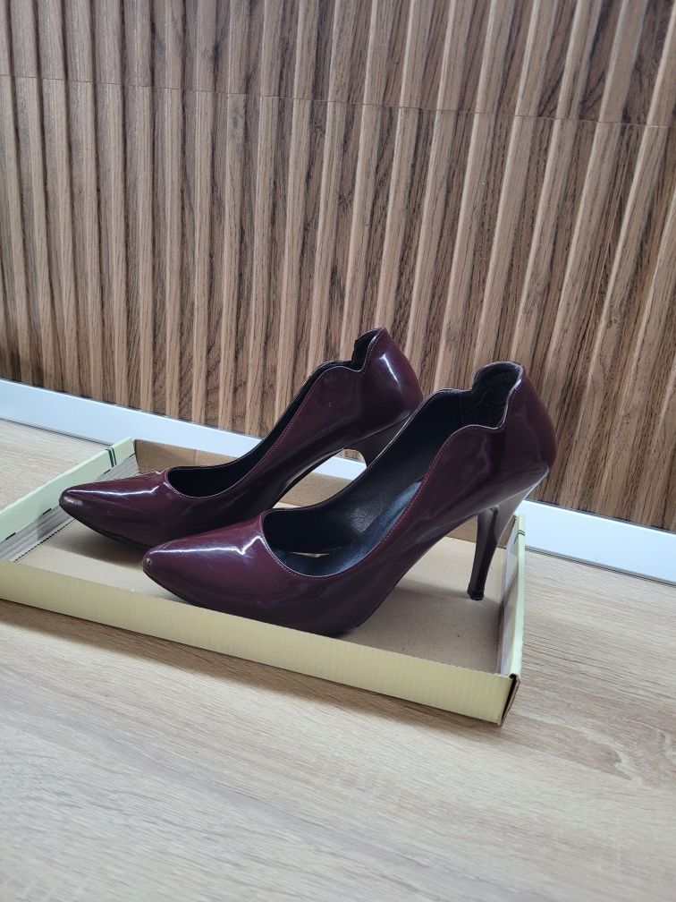 Pantofi clasici dama