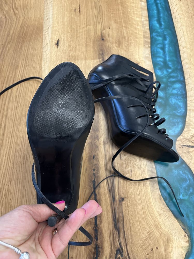 Sandale piele, Zara, ner 39 impecabile